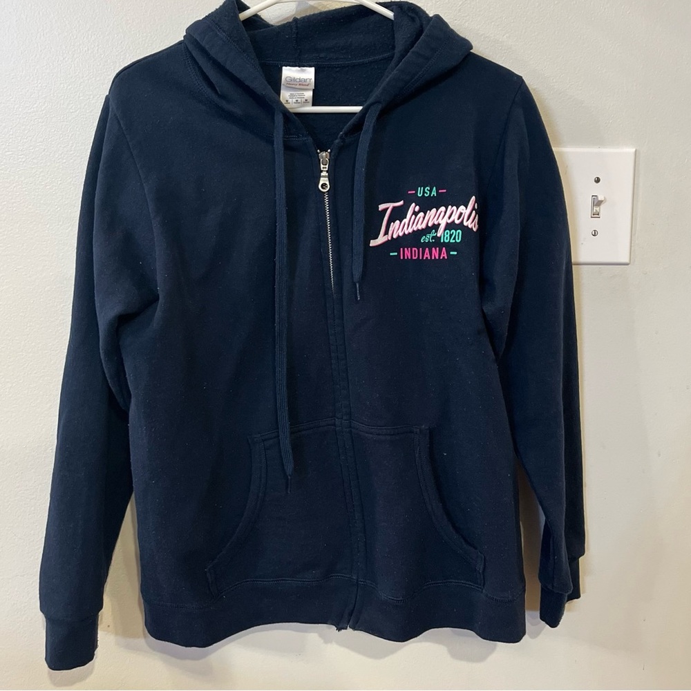 indianapolis indiana zip up sweatshirt
brand gildan